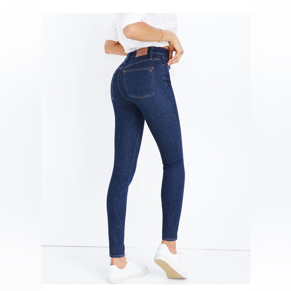 Tall Curvy High Rise Skinny Jeans - Picture 3 of 4